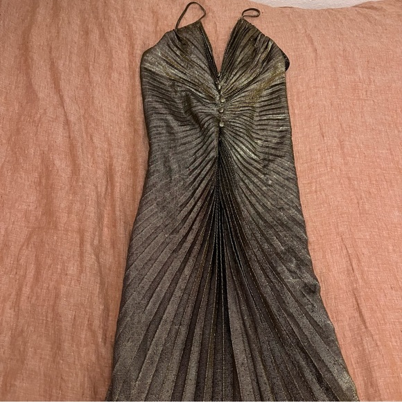 Stunning Vintage New Leaf by Samir Gold Accordion Pleated 70s Dress - Picture 2 of 13